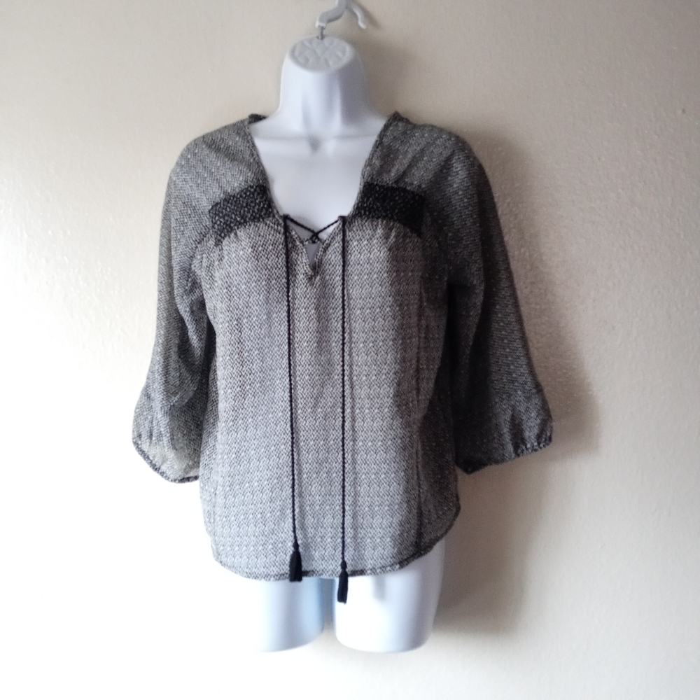 American Eagle Outfitters Women's 3/4 Sleeves Sheer Blouse. Size S.